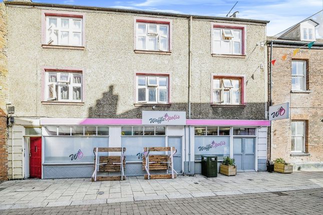 6 bed flat for sale