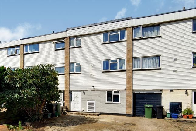 7 bed terraced house for sale