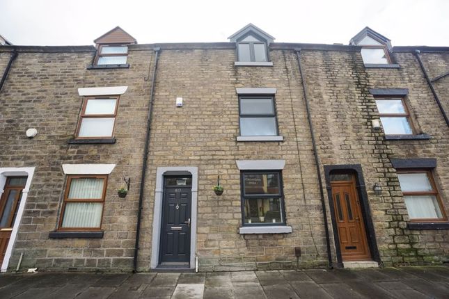 4 bed cottage for sale