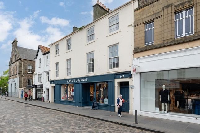 5 bed town house for sale