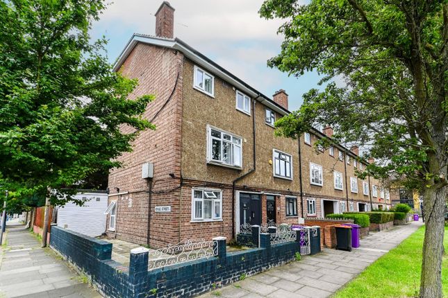 5 bed terraced house for sale