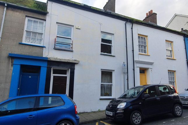 6 bed terraced house for sale