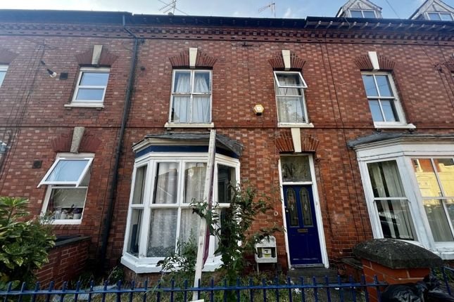 5 bed terraced house for sale