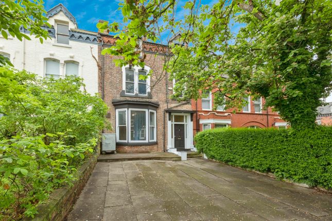 10 bed terraced house for sale