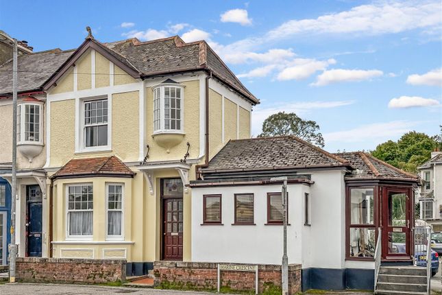 5 bed end terrace house for sale