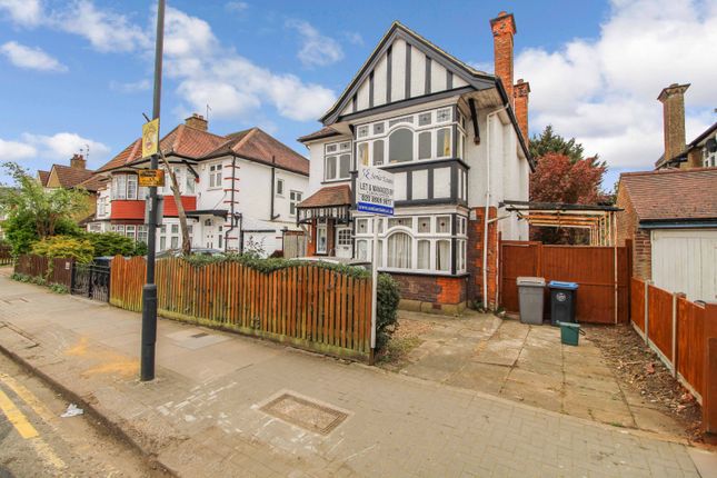 5 bed detached house for sale