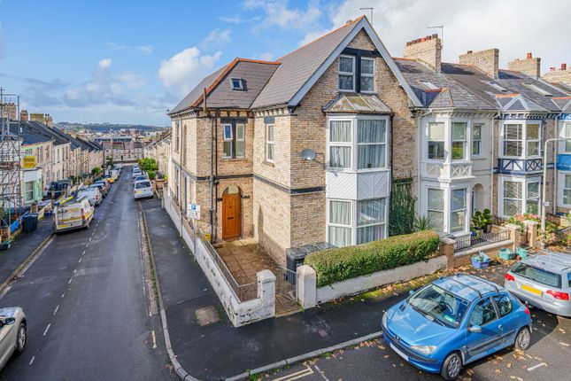 7 bed end terrace house for sale