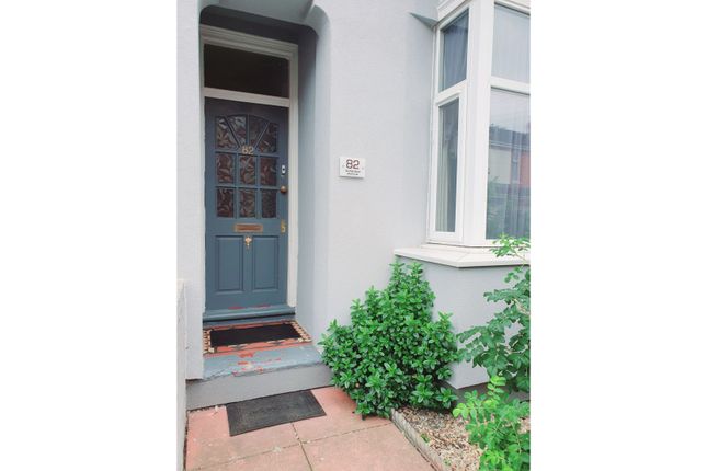 4 bed semi-detached house for sale