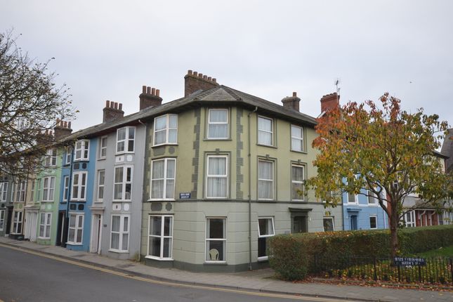 4 bed end terrace house for sale