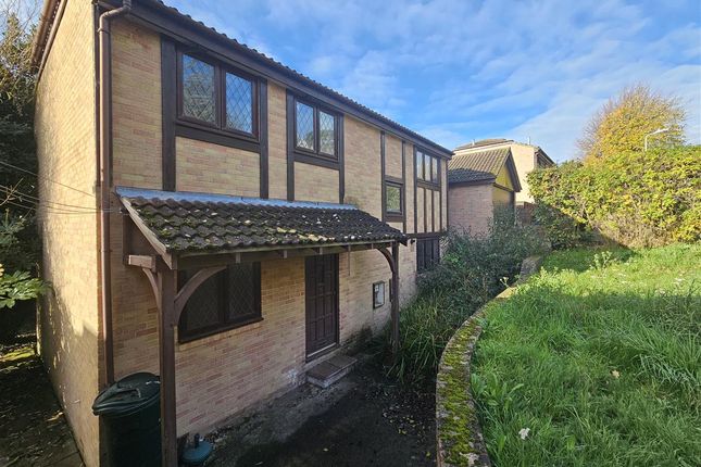 4 bed detached house for sale