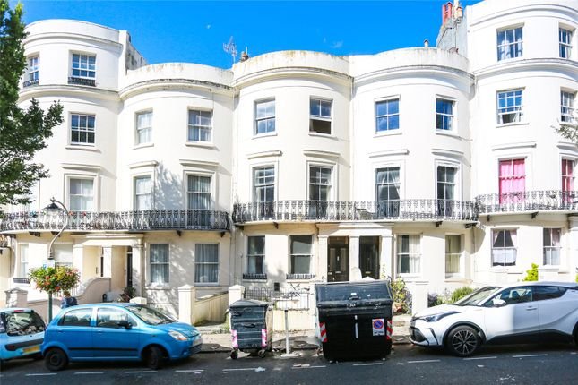 8 bed terraced house for sale