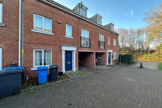 5 bed town house for sale