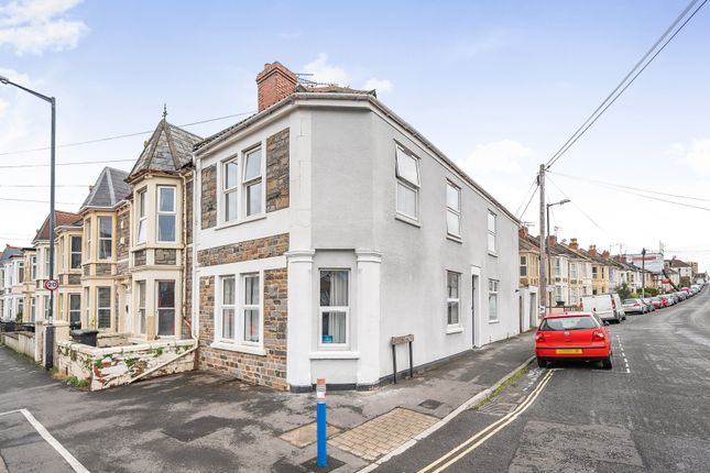6 bed end terrace house for sale