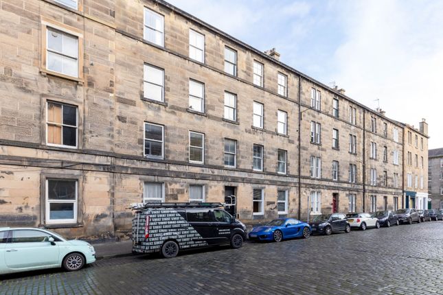 3 bed flat for sale