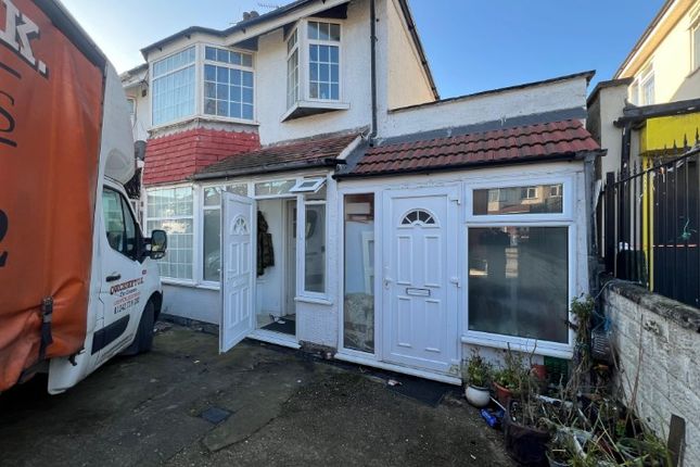 4 bed semi-detached house for sale