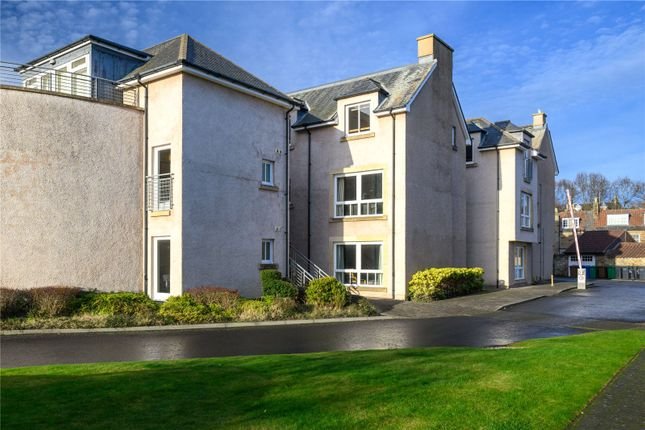 3 bed flat for sale