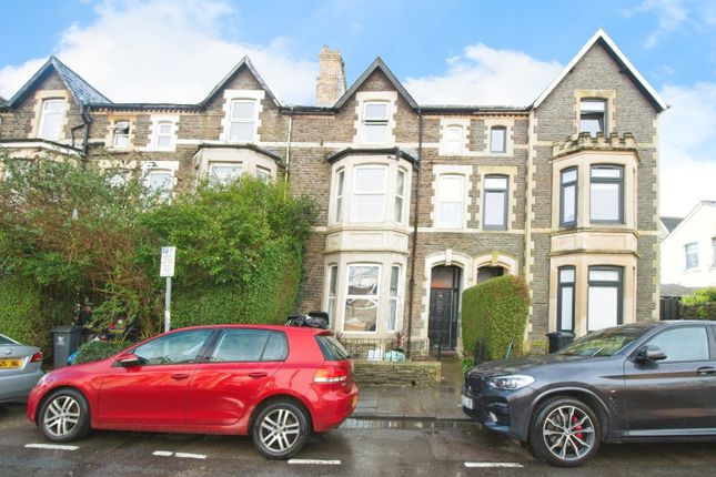 6 bed terraced house for sale