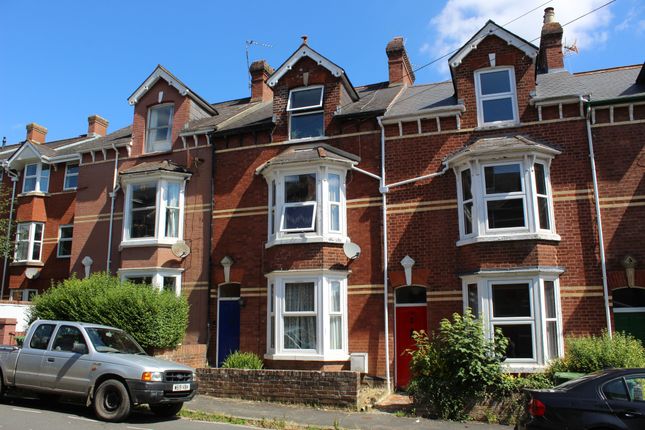 6 bed terraced house for sale