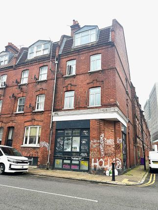 4 bed end terrace house for sale