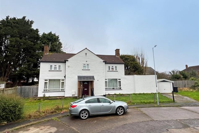4 bed detached house for sale