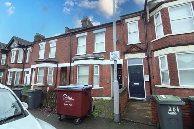 6 bed property for sale