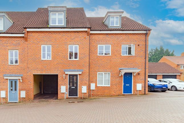 5 bed end terrace house for sale