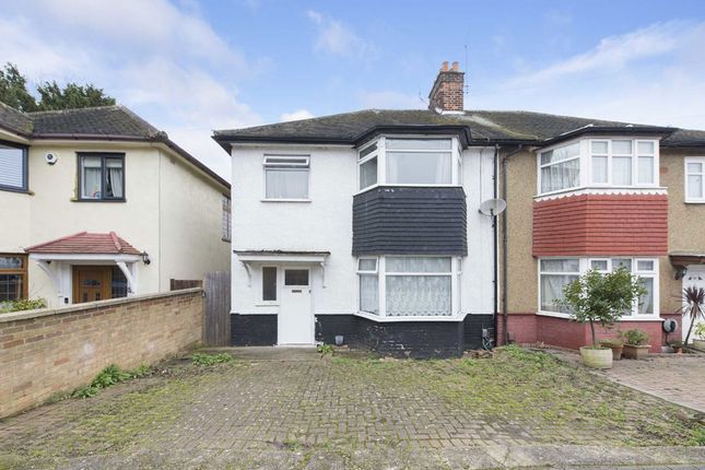 3 bed semi-detached house for sale