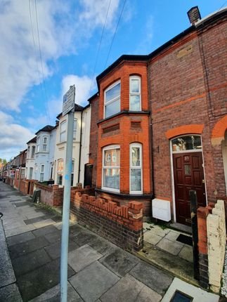 5 bed terraced house for sale