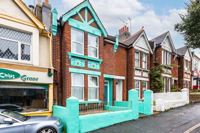 5 bed property for sale