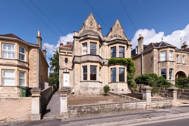 5 bed semi-detached house for sale