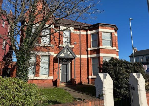 Detached house for sale