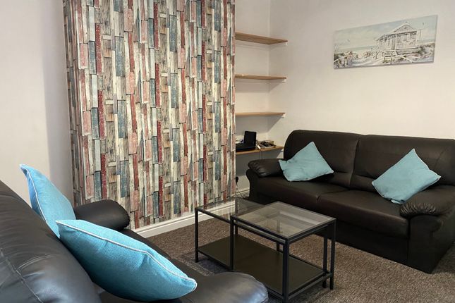 4 bed end terrace house for sale