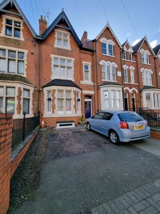 6 bed terraced house for sale