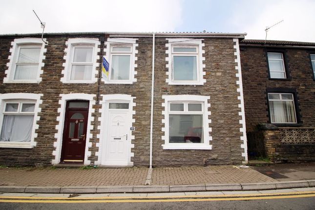4 bed terraced house for sale
