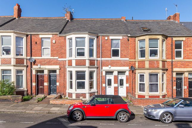 9 bed terraced house for sale