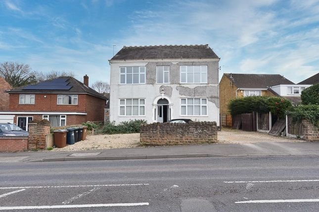 6 bed property for sale