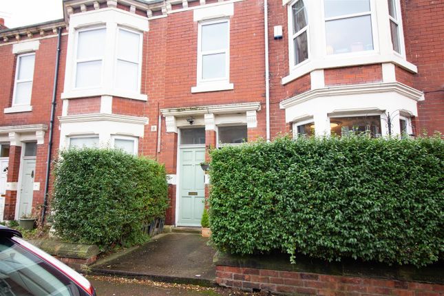 6 bed terraced house for sale