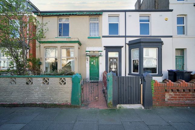 4 bed terraced house for sale