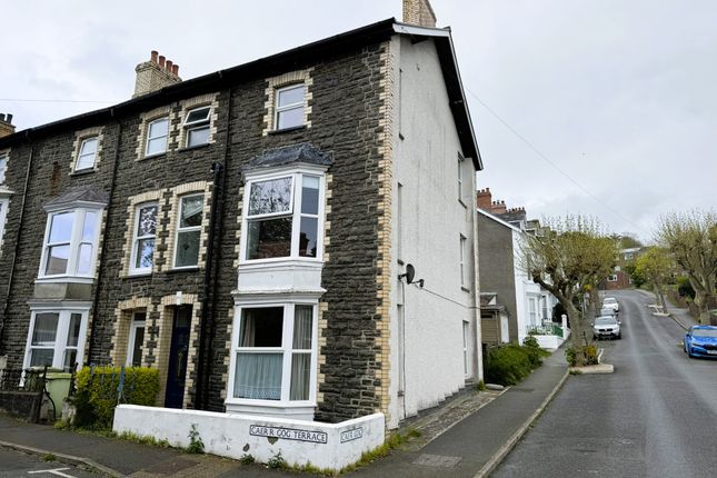 5 bed town house for sale