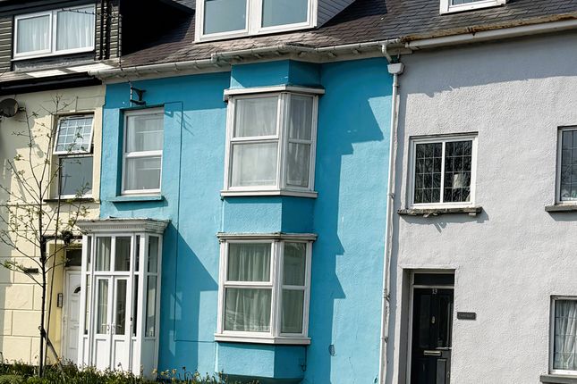 5 bed town house for sale