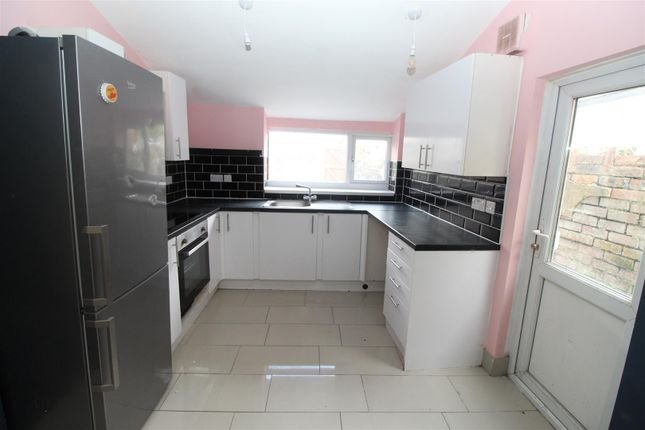 5 bed property for sale