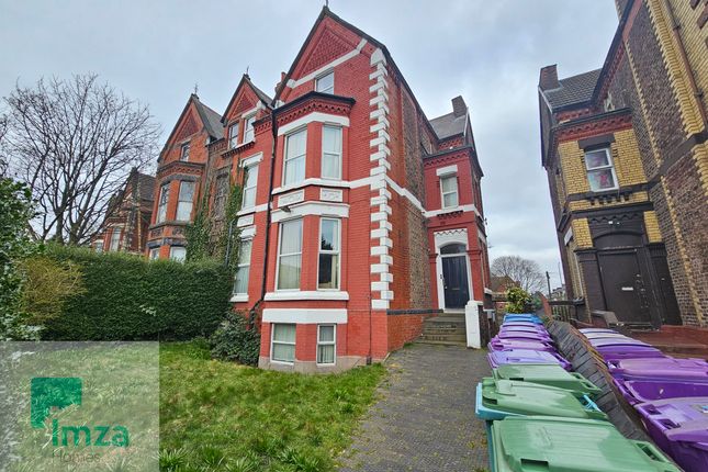 9 bed semi-detached house for sale