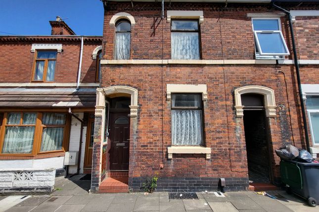4 bed terraced house for sale