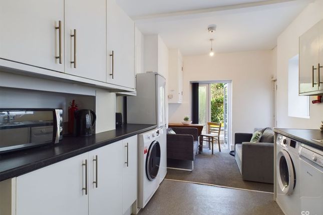 6 bed terraced house for sale