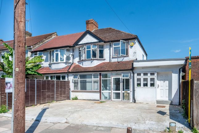 6 bed end terrace house for sale