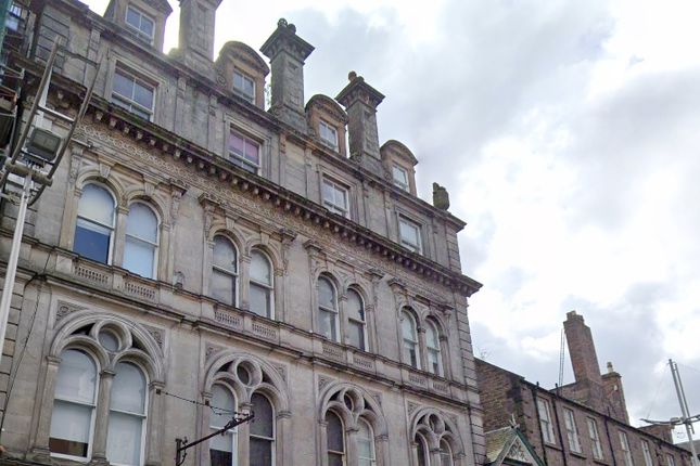 3 bed flat for sale