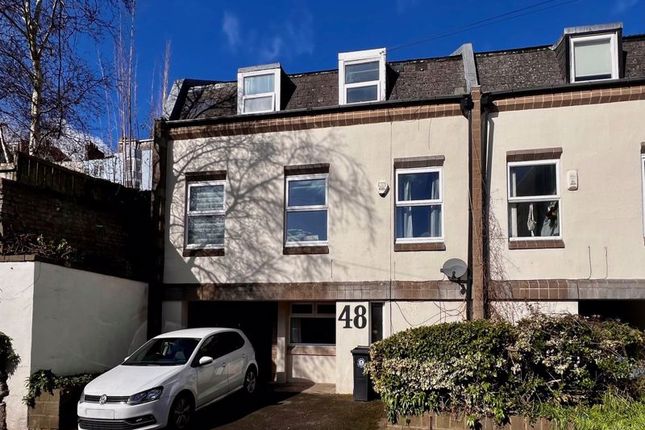 6 bed terraced house for sale