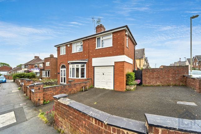 3 bed detached house for sale