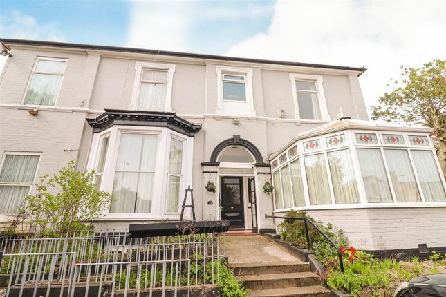 11 bed detached house for sale