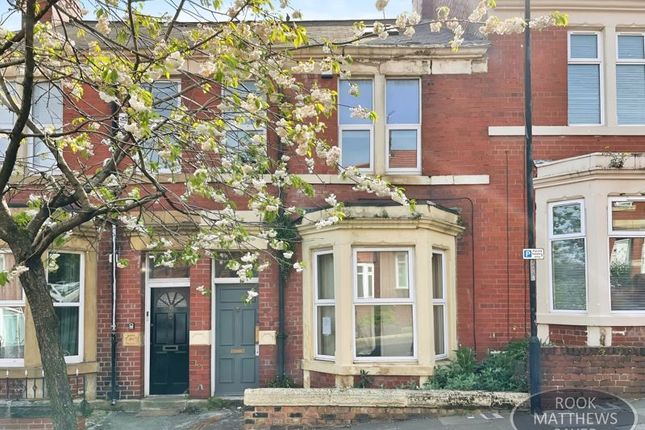 5 bed terraced house for sale